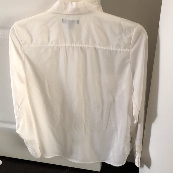FREE Old Navy White Blouse - Picture 2 of 5